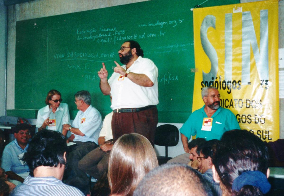 Lejeune no FSM em Porto Alegre em 1º de Fevereiro de 2002
